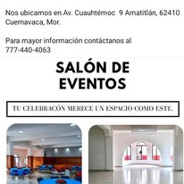 Salón para eventos con mesas